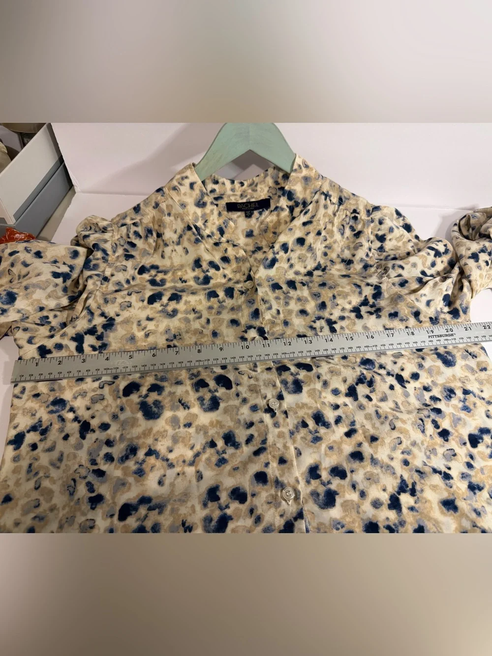 RACHEL Rachel Roy Beige and Navy Floral V-Neck Button Blouse